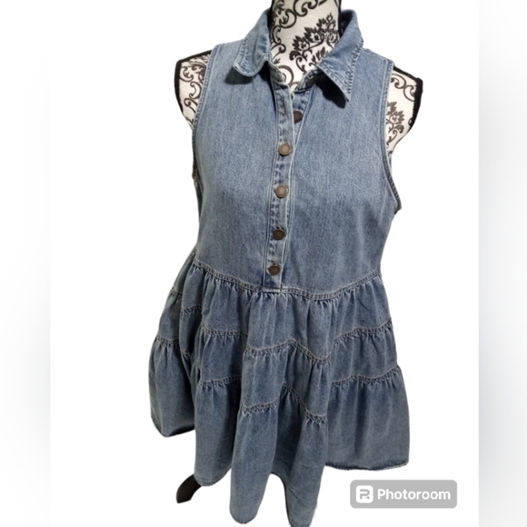 En Saison Palais Sleeveless Button Front Pocket Mini Denim Dress Medium - Picture 3 of 10